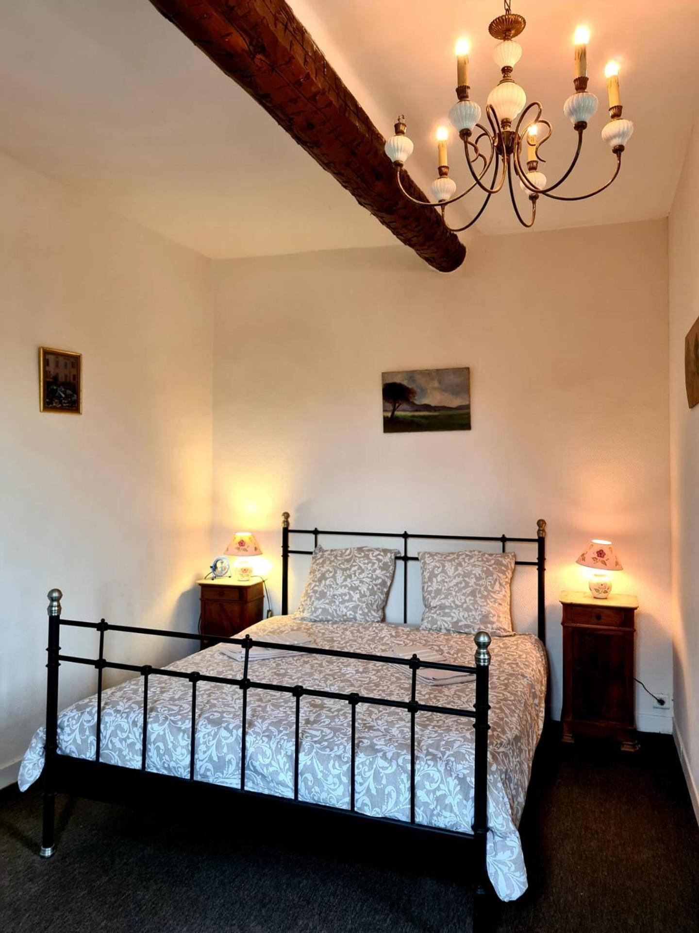Chambres Et Table D'Hotes Au Brabo Mormoiron الغرفة الصورة